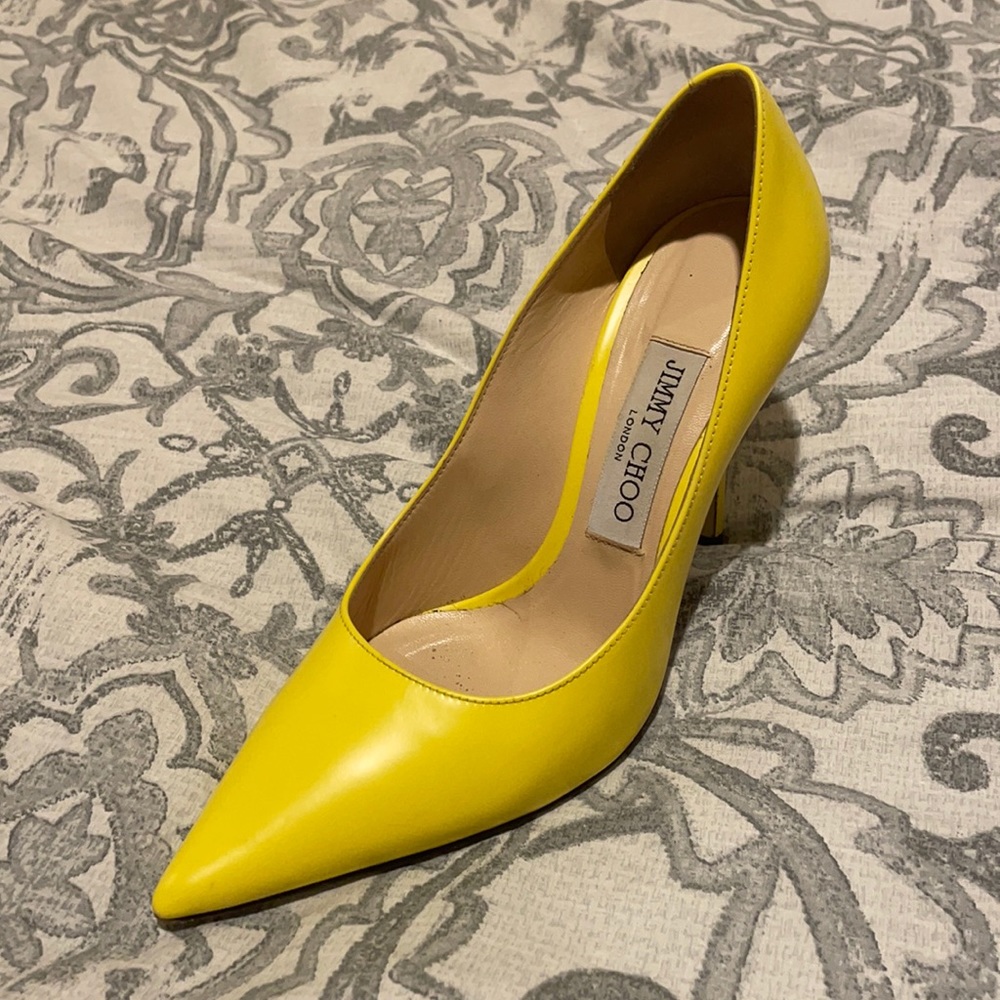 Gorgeous jimmy choo high heels.